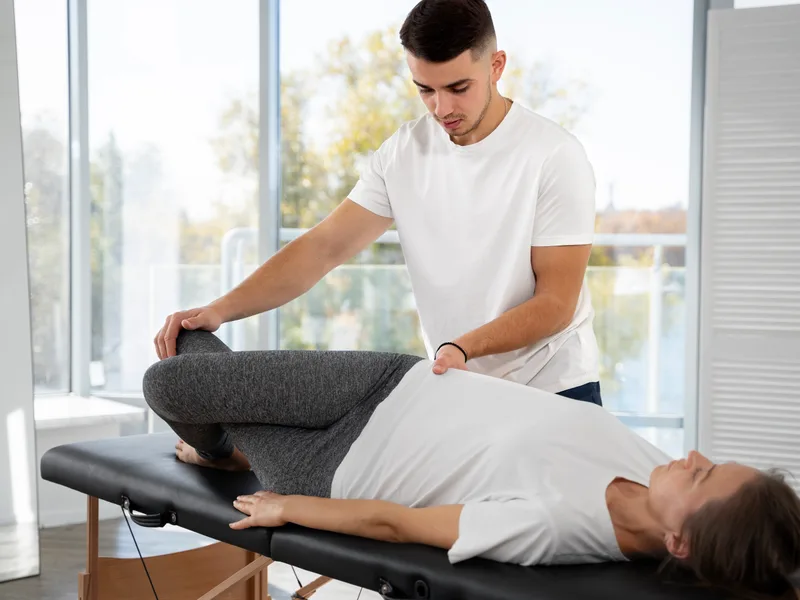 Next Level Chiropractic & Wellness treating hip pain in Caro
