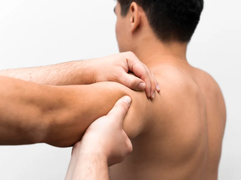 How Next Level Chiropractic & Wellness treats rotator cuff injury in Caro